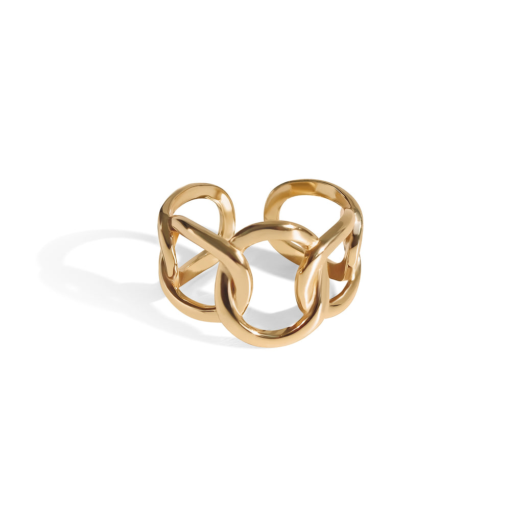 18k gold plated interlocked ring in 925 sterling silver.